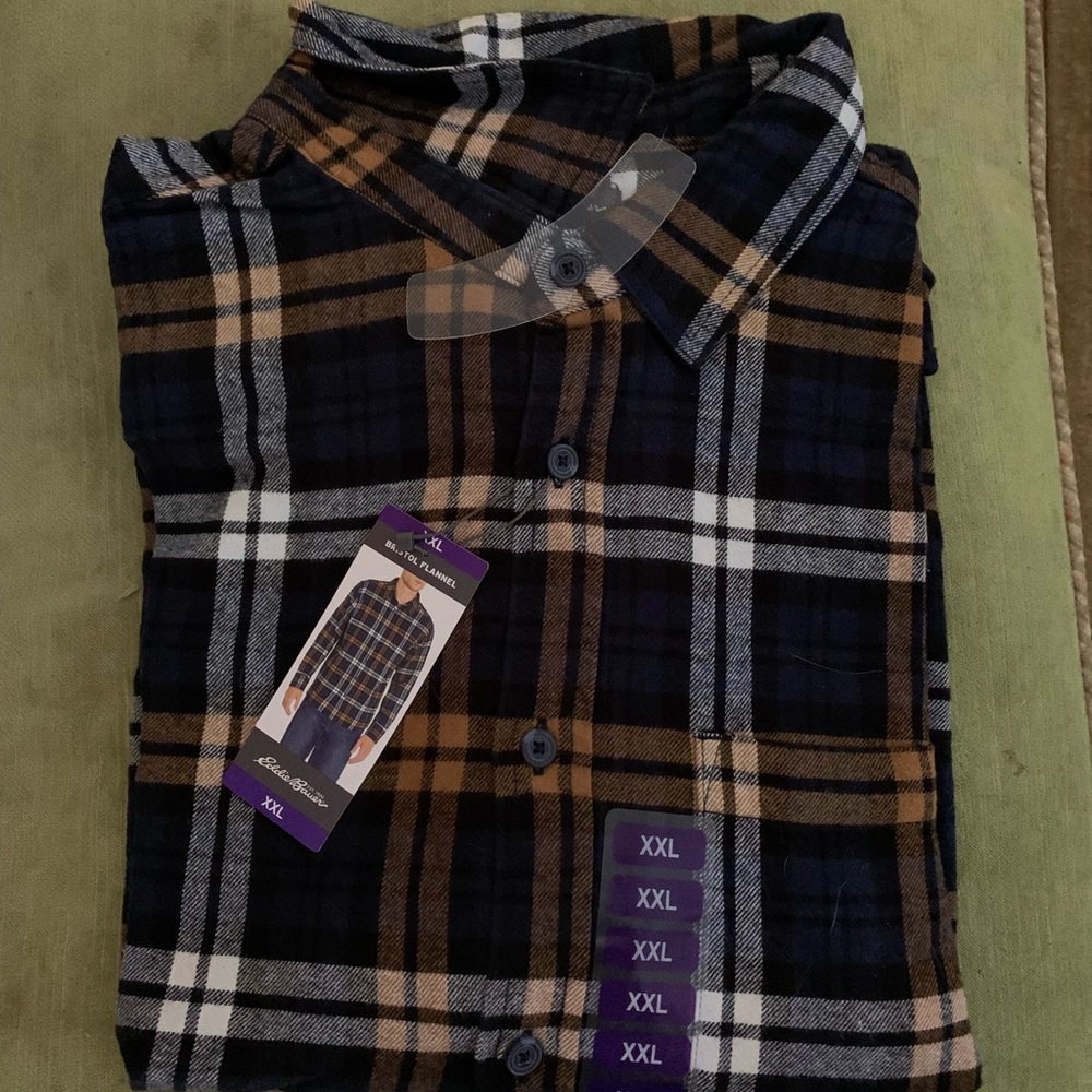 NWT Eddie Bauer Navy Beige Flannel